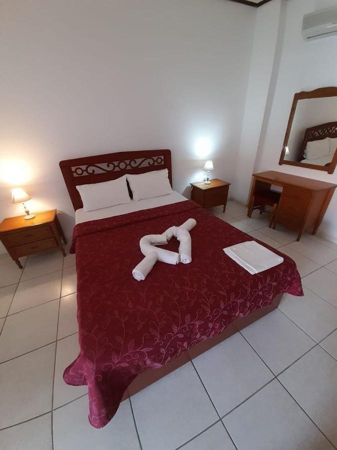 Zaneta Hotel & Apartments Нео Кліма Екстер'єр фото