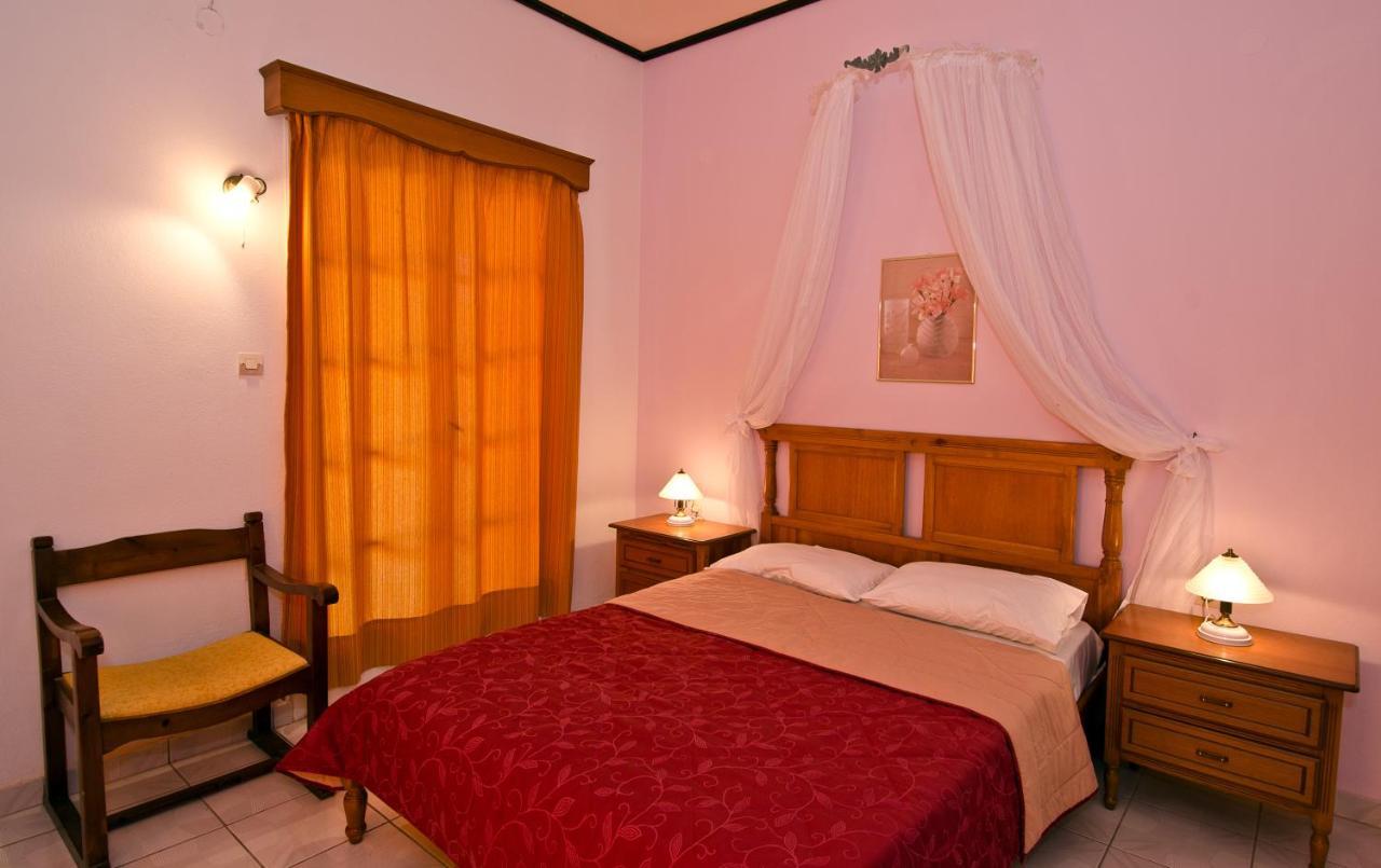 Zaneta Hotel & Apartments Нео Кліма Екстер'єр фото