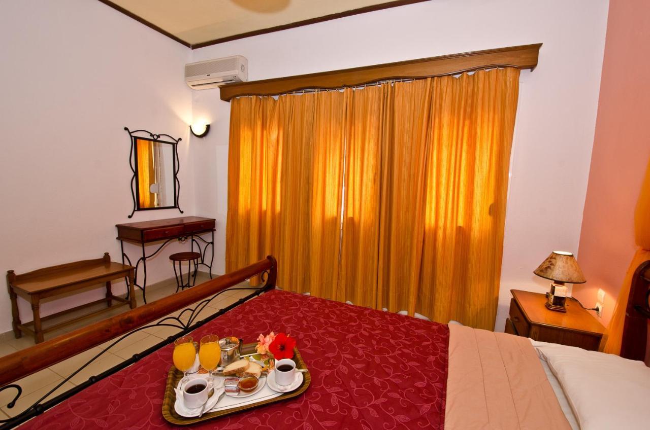Zaneta Hotel & Apartments Нео Кліма Екстер'єр фото