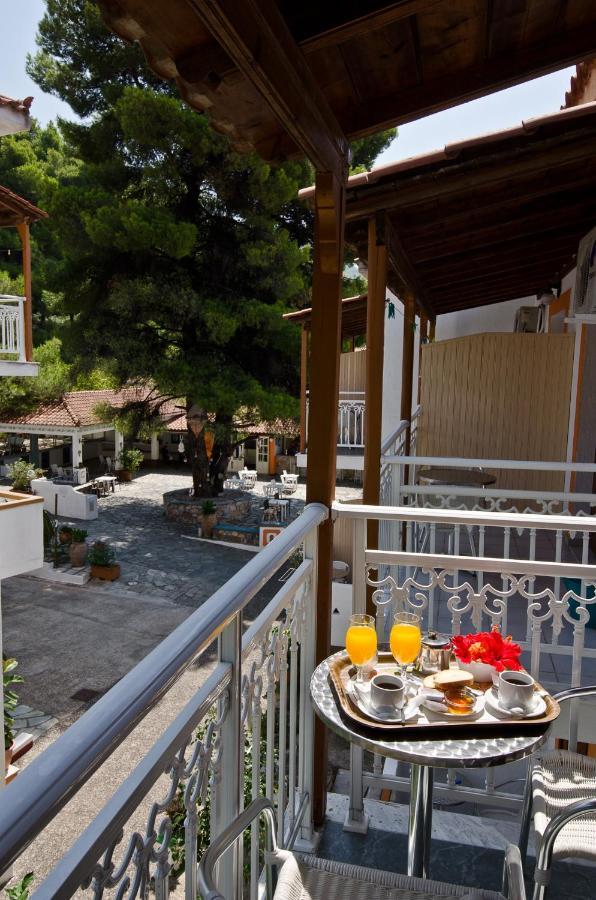 Zaneta Hotel & Apartments Нео Кліма Екстер'єр фото