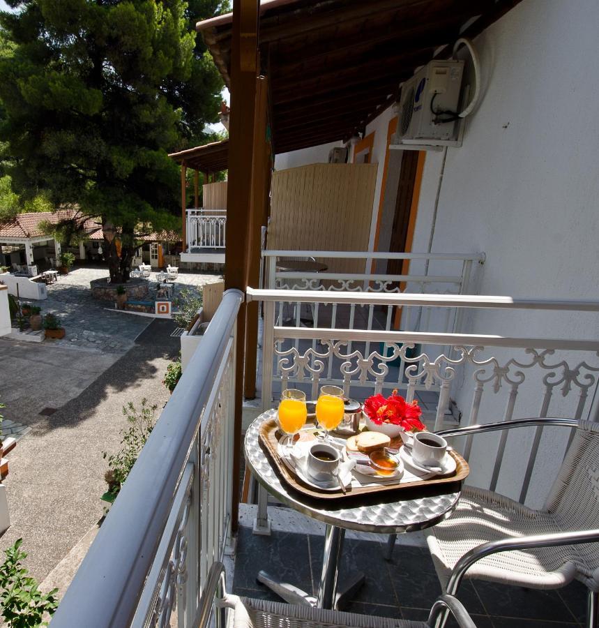 Zaneta Hotel & Apartments Нео Кліма Екстер'єр фото