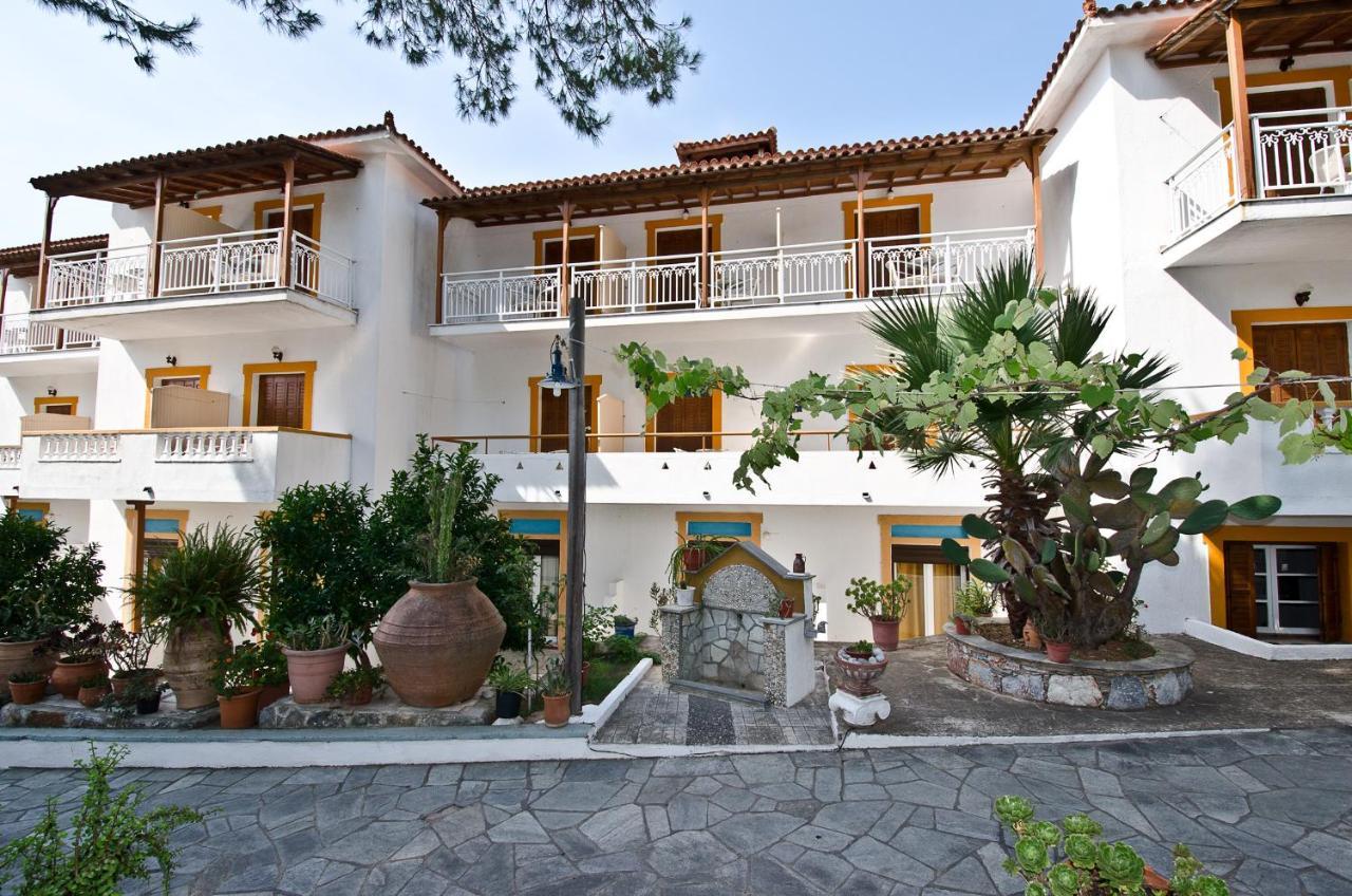 Zaneta Hotel & Apartments Нео Кліма Екстер'єр фото