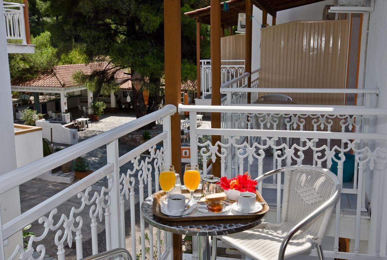 Zaneta Hotel & Apartments Нео Кліма Екстер'єр фото